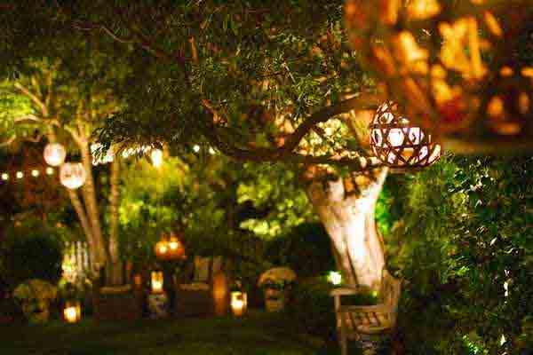 Outdoor lights that delight: How to brighten up summer get-togethers